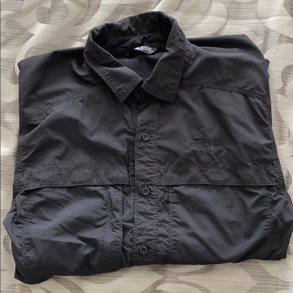 North Face Men’s casual button down shirt - Picture 4 of 7